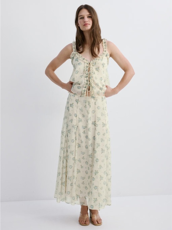 Mango Dresses & Skirts - NWT (size XS) MANGO FLORAL SKIRT WITH GODETS